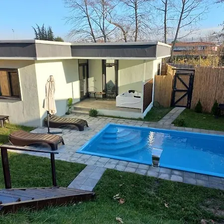 Quick Tatil & River Life Bungalov Villa